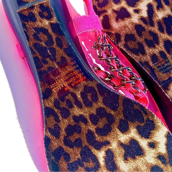 Betsey Johnson Thong Chain Fabric Sandals Hot Pink Size 8 - Picture 3 of 6